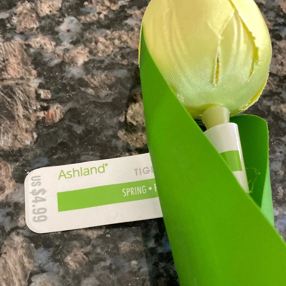 ASHLAND FAUX TULIP BULBS SET OF 8 NWT
